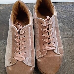 H2K Velvet Sneakers Womens 7 Pink Good Satin Ribbon Lace Up Platform Creepers